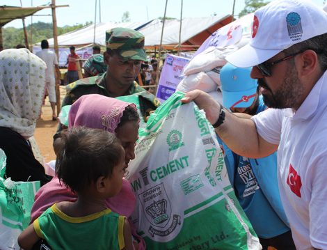 Hüdayi Vakfının Yardımları Arakan’a Ulaştı