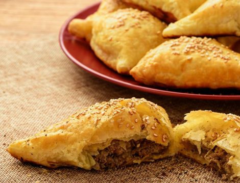 En Pratik Kıymalı Börek Tarifleri
