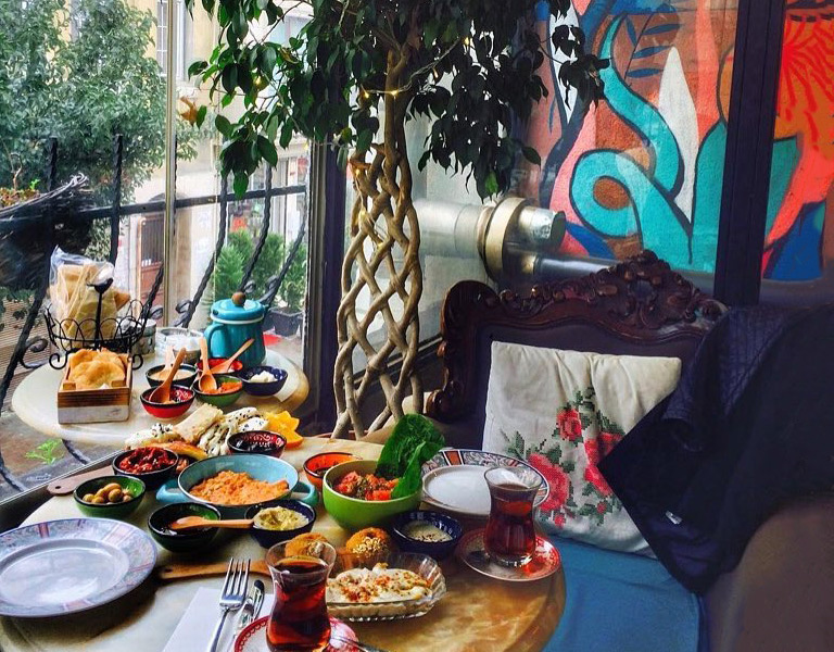 Galata’nın Lübnan Mutfağı Temsilcisi Arada Cafe