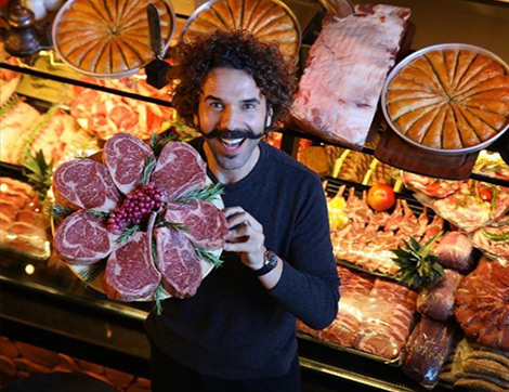 Gürkan Şef Steakhouse Yemeğin Şova Dönüştüğü Mekan
