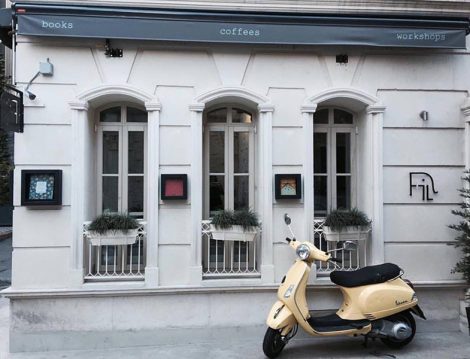 Karaköy’de Tatlı mı Tatlı İç Tasarımı İle Gönüllere Taht Kuran Bir Mekan Fil Books