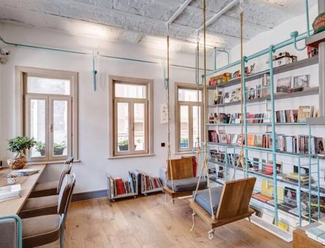 Karaköy’de Tatlı mı Tatlı İç Tasarımı İle Gönüllere Taht Kuran Bir Mekan Fil Books