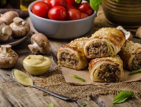 Kekten Böreğe Çay Saatine Uygun En Lezzetli 2 Tuzlu Hamur İşi Tarifi
