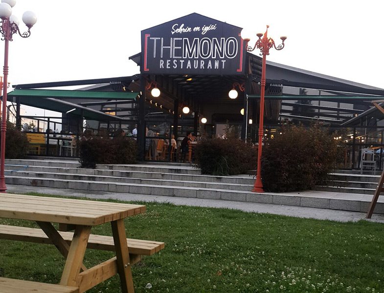 Sakarya'nın En İşlek Caddesinin Gözde ve Spesiyal Mekanı The Mono Restaurant