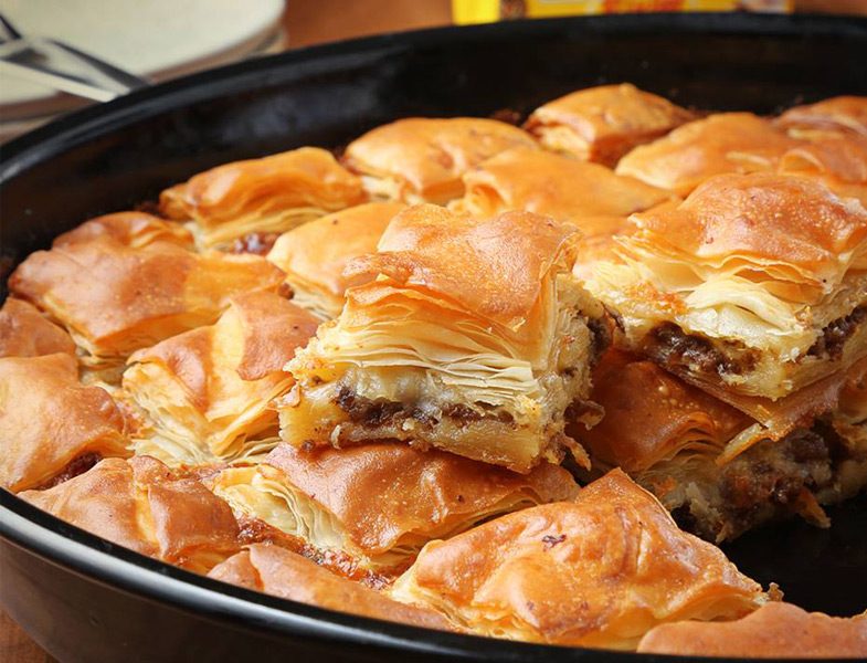 Çay Saati Sofralarının Değişmeyen Lezzeti Börek Tarifleri