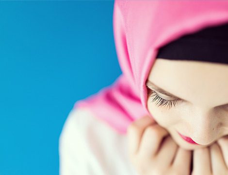 Şampuan Reklamında Başörtülü Model!