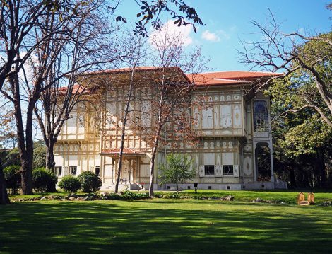 Abdülmecid Efendi Köşkü Nida Olçar Çiniden Şifa Tasları Sergisi