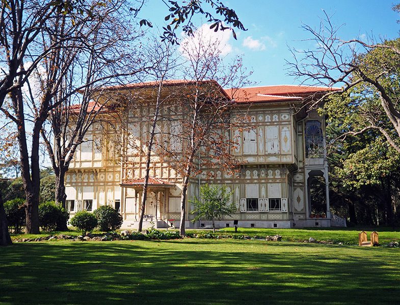 Abdülmecid Efendi Köşkü Nida Olçar Çiniden Şifa Tasları Sergisi