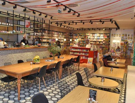 Çocuklar İçin Kitapevi ve Cafe