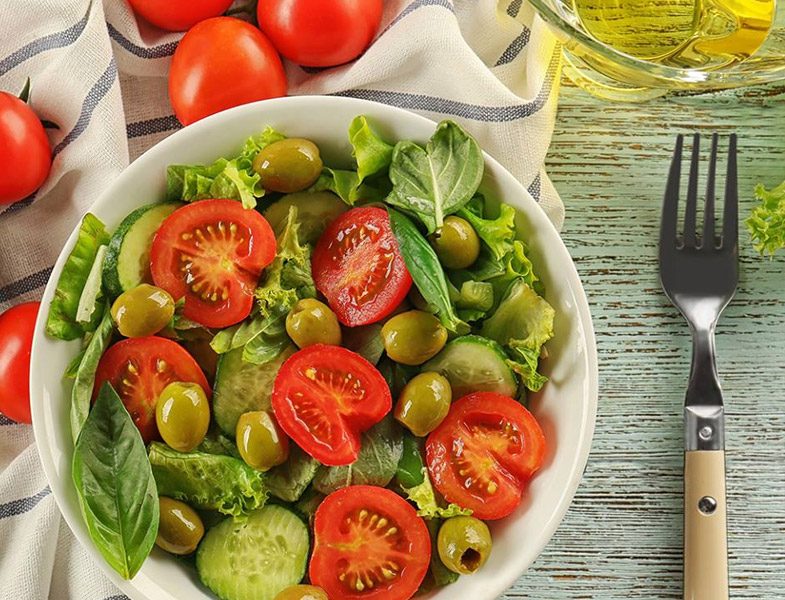İftar Sofralarında Yemeklere Eşlik Edecek Lezzetli Salata Tarifleri