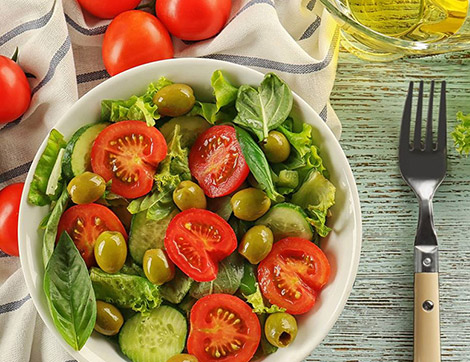 İftar Sofralarında Yemeklere Eşlik Edecek Lezzetli Salata Tarifleri
