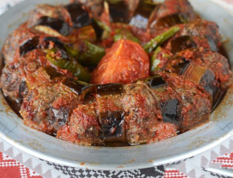 İftar Sofralarına Çorbasından Kebabına Çeşit Çeşit Köfte Tarifleri