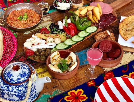 Artisan Kitchen & Kalyan Cafe Restaurant Kahvaltı