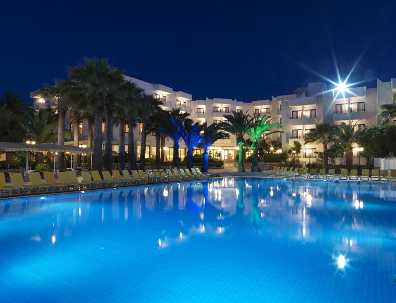 Hesaplı Muhafazakar Oteller Club Familia