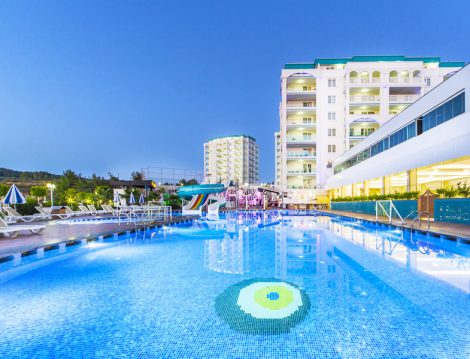 Modern Saraylar Havuz