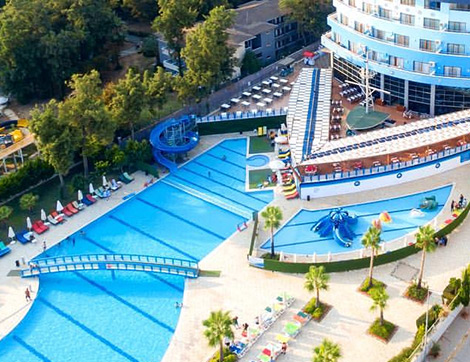Henüz Tatile Gitmeyenler İçin Ege ve Akdeniz’in Muhafazakar Otellerinde Sezon Sonu İndirimi Başladı!