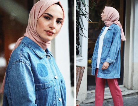 Denim Gömlek - Yazı Baskılı Tişört ve Pamuklu Şal Kombini