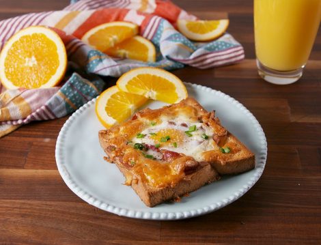 Peynirli Açık Tost Tarifi