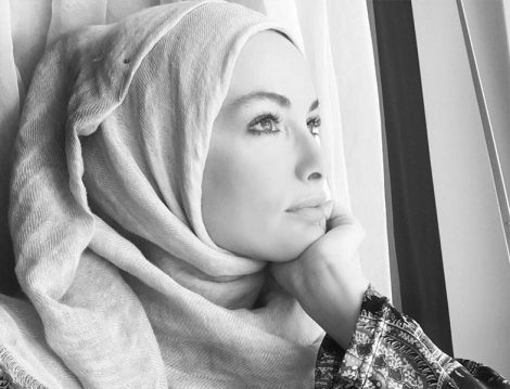 Gamze Özçelik Tesettüre Girdi