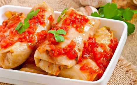 Kıymalı Lahana Börek Tarifi
