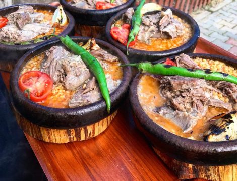 Mengen Çiftlik Et Mangal Kuzu Tandır