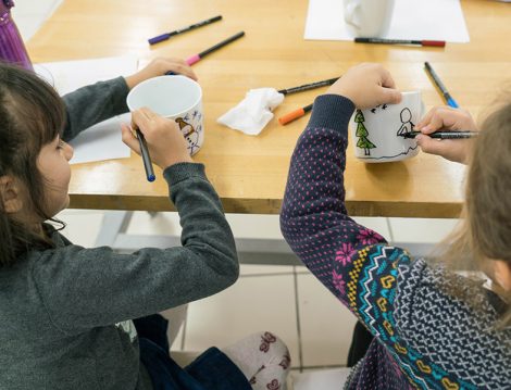 Akbank Sanat Çocukar İçin Kupa Boyama Atölyesi
