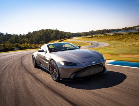 Aston Martin Vantage Gri