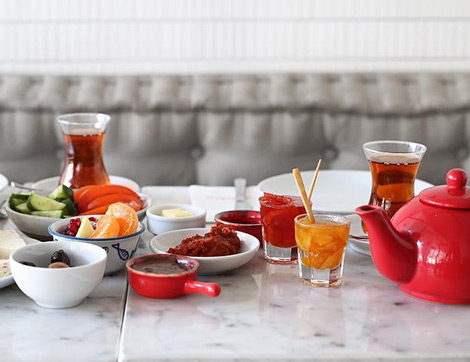 Grandma Bakery Cafe’de Gün Boyu Kahvaltı Keyfi