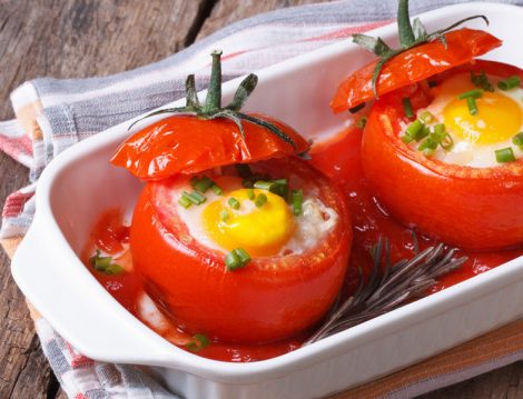 Yumurtalı Domates Dolması