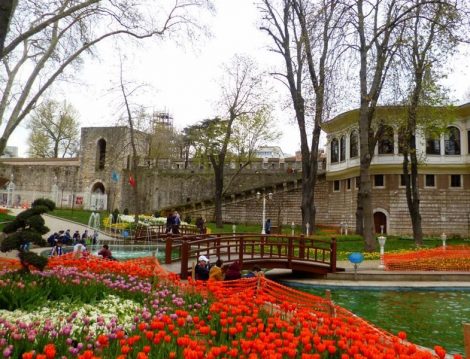 Gülhane Parkı Lale Bahçeleri