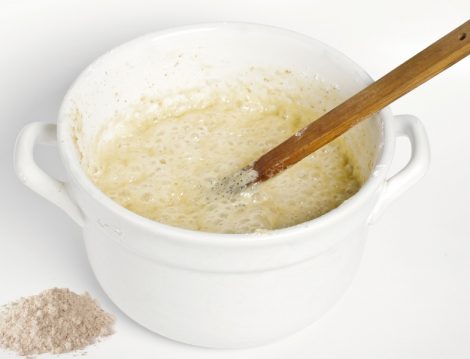Yulaf Unu İle Siyah Nokta Maskesi