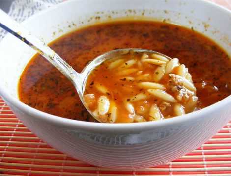 Kıymalı Şehriye Çorbası
