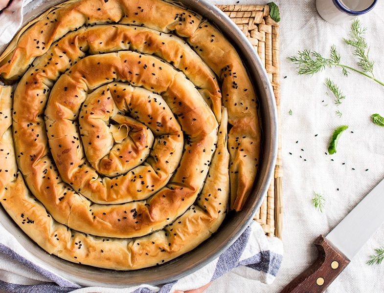 Yufkadan El Açması Tadında Kol Böreği Tarifi