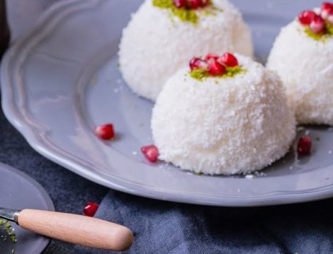 Çikolata Dolgulu Fincan Tatlısı Tarifi
