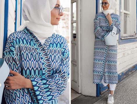 Betül Gedik Mavi Beyaz Desenli Kimono Kombini