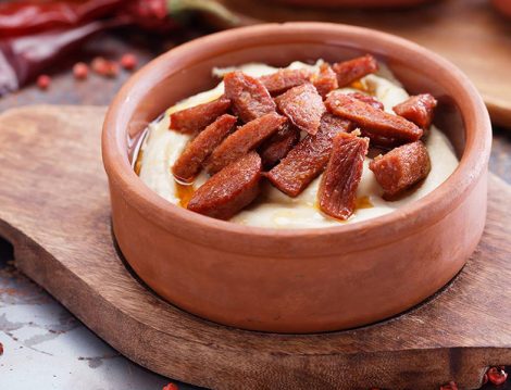 Fırında Sucuklu Patates Tarifi