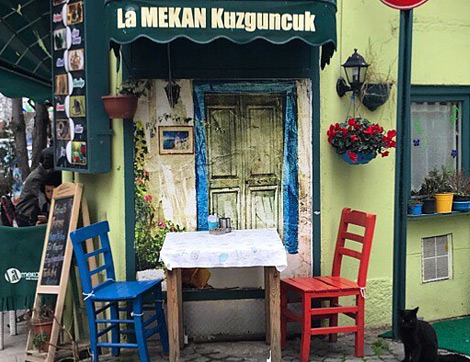 Biraz Nostalji, Biraz Lezzet: Kafe La Mekan