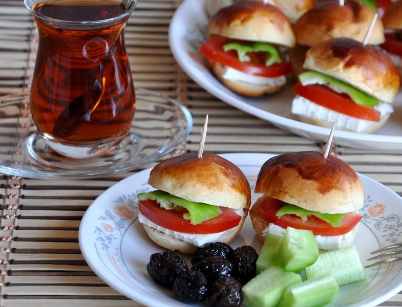 Kahvaltılık Sandviç Poğaça Tarifi