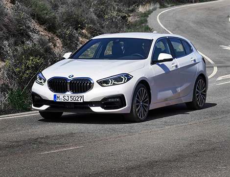 Dinamik Bir Sürüş Sergileyen BMW’den Bayanların da Tercih Edeceği Otomobiller