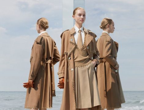 Burberry 2019-2020 Zincir Detaylı Trençkot