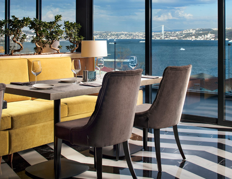 Azure the Bosphorus: Işıl Işıl Boğaz Manzarasına Karşı Enfes Lezzetler