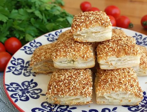 Susamlı Milföy Kareleri Tarifi