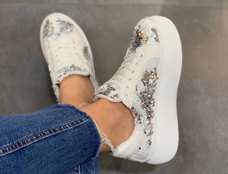 Pullu Spor Ayakkabı