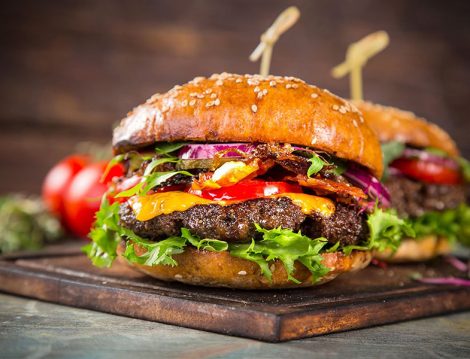 Domates Soslu Hamburger