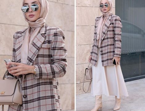 Dilara Nazan Ertan Kaşe Vatkalı Blazer & Krem Kloş Etek