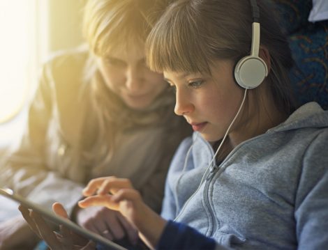 Online Eğitimde Kulaklık Kullanımına Veli Gözetimi