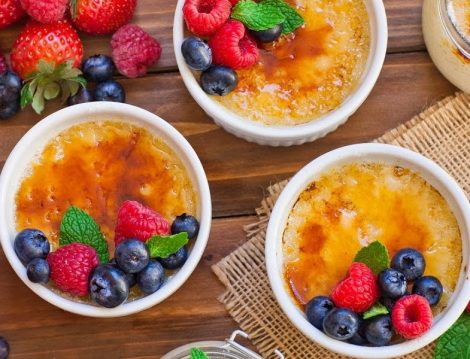 Orman Meyveli Creme Brulee Tarifi