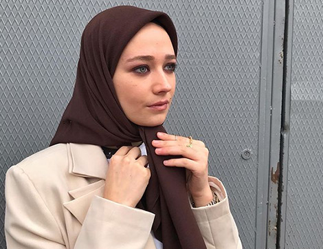 2021 Yılında Sıkça Göreceğimiz 5 Başörtü Bağlama Biçimi