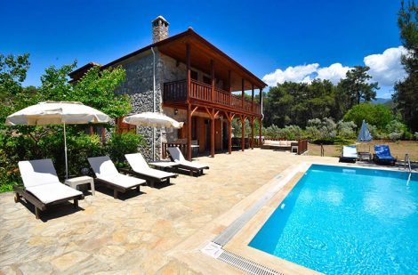 Geniş Aile Muhafazakar Villa