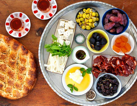 Sahurda Ne Yemeli? Kısa Sürede Hazırlayabileceğiniz Tok Tutan Sahur Tarifleri